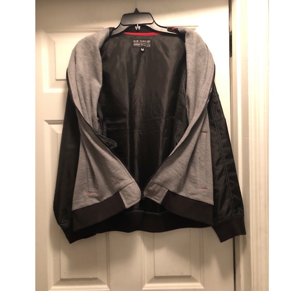 Size Medium rose skull snake gray black jacket - Picture 5 of 6